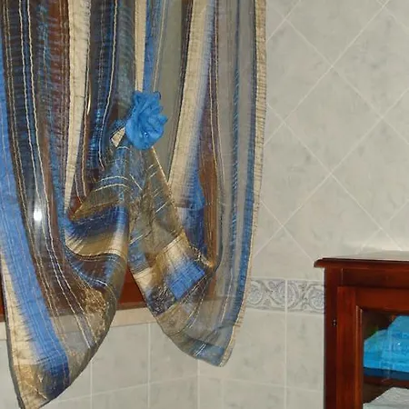 Bed & Breakfast La Piazzetta Di Pascelupo