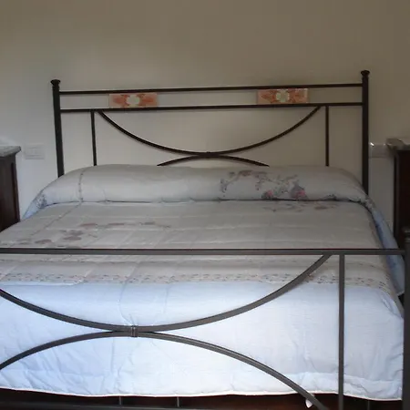 Bed & Breakfast La Piazzetta Di *