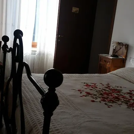 Bed & Breakfast La Piazzetta Di Pascelupo
